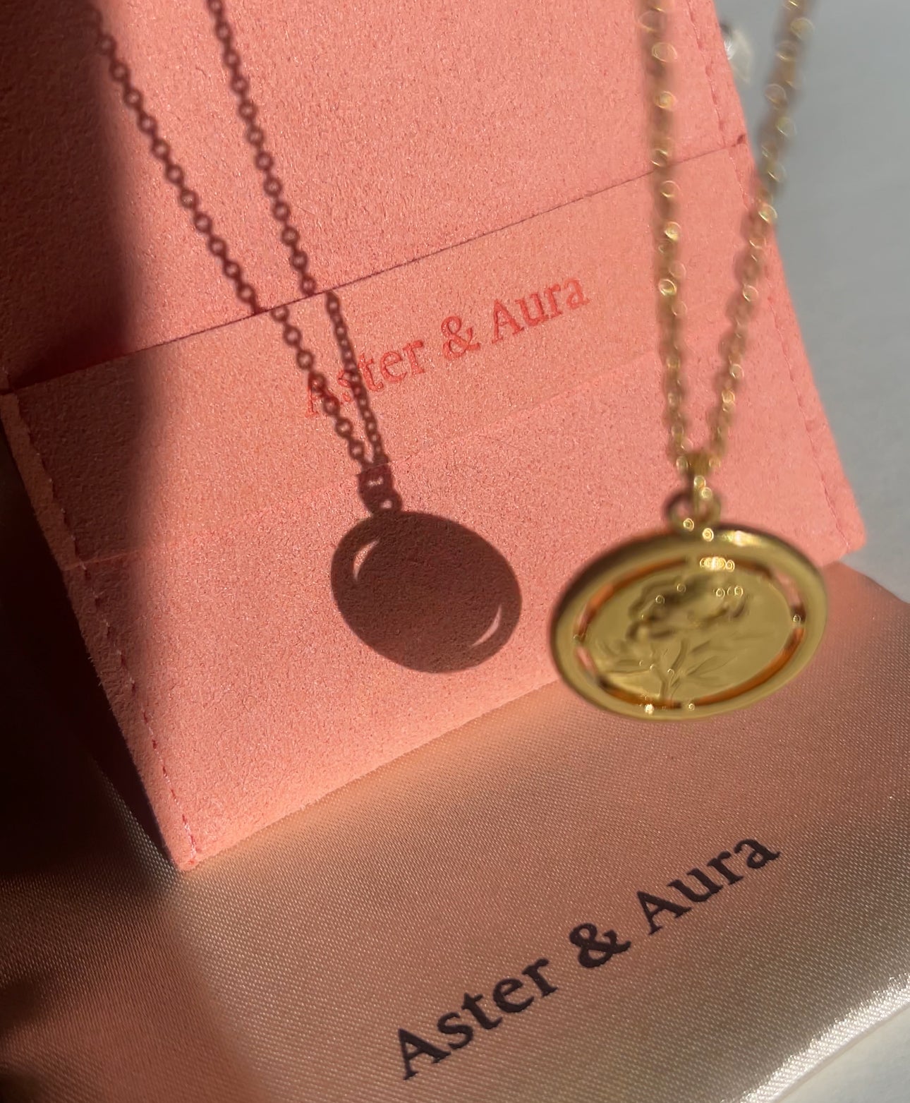 Adelaide 18k Gold Vintage Rose Pendant Necklace
