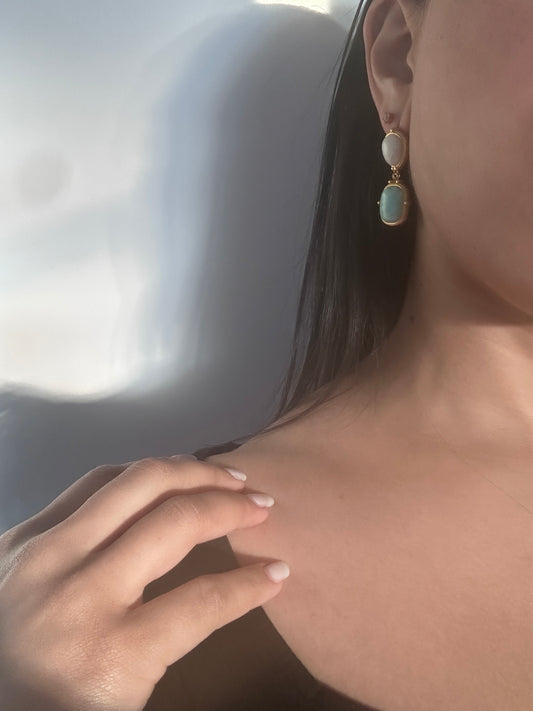 Evelyn Vintage Stone Pendant Gold Earrings