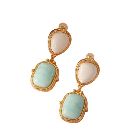 Evelyn Vintage Stone Pendant Gold Earrings