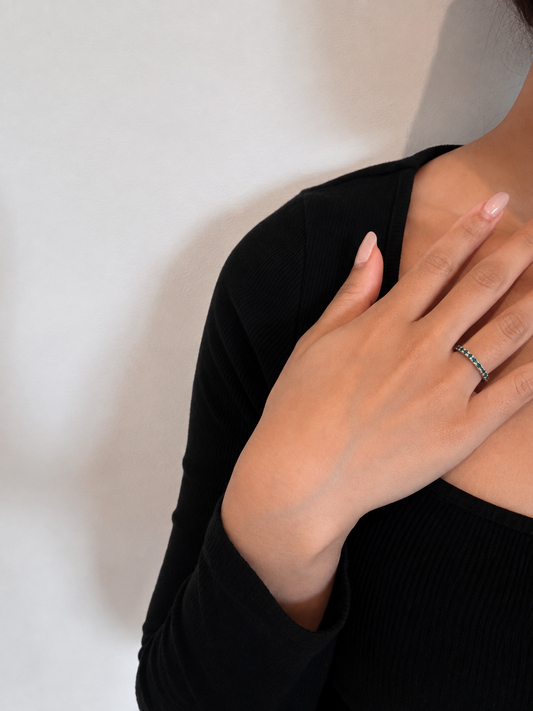 Emerald Green and Silver Heart Dainty Ring